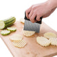 🥳OFFERTA IMPERDIBILE 2026🥳💞OLTRE 50.000 VENDUTI! 🔥🥔 COMPRA 2 E RICEVI 1 GRATIS! Tagliapatate a onda – Lama in acciaio inossidabile, tagli ondulati e a cialda. Non necessita di batterie – perfetto per patatine, verdure e guarnizioni! 🔪✨