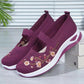 Scarpe casual in tessuto a maglia traspirante con suola morbida.