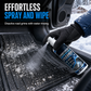 Spray per rimuovere le macchie di sale invernale dai tappetini in gomma dell'auto